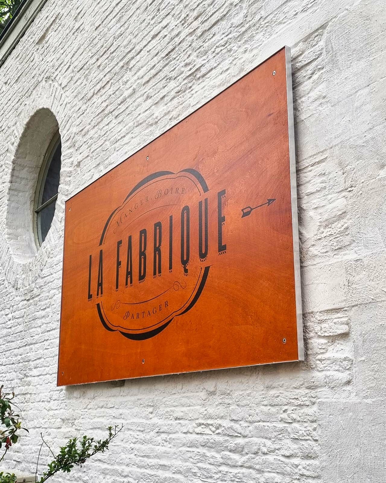 Signalétique sur mur