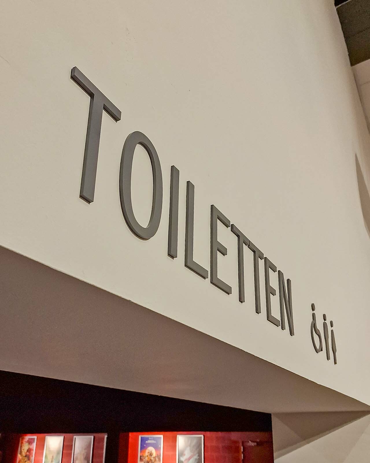 Lettrage 3D sur mur intérieur - Pathe CInema