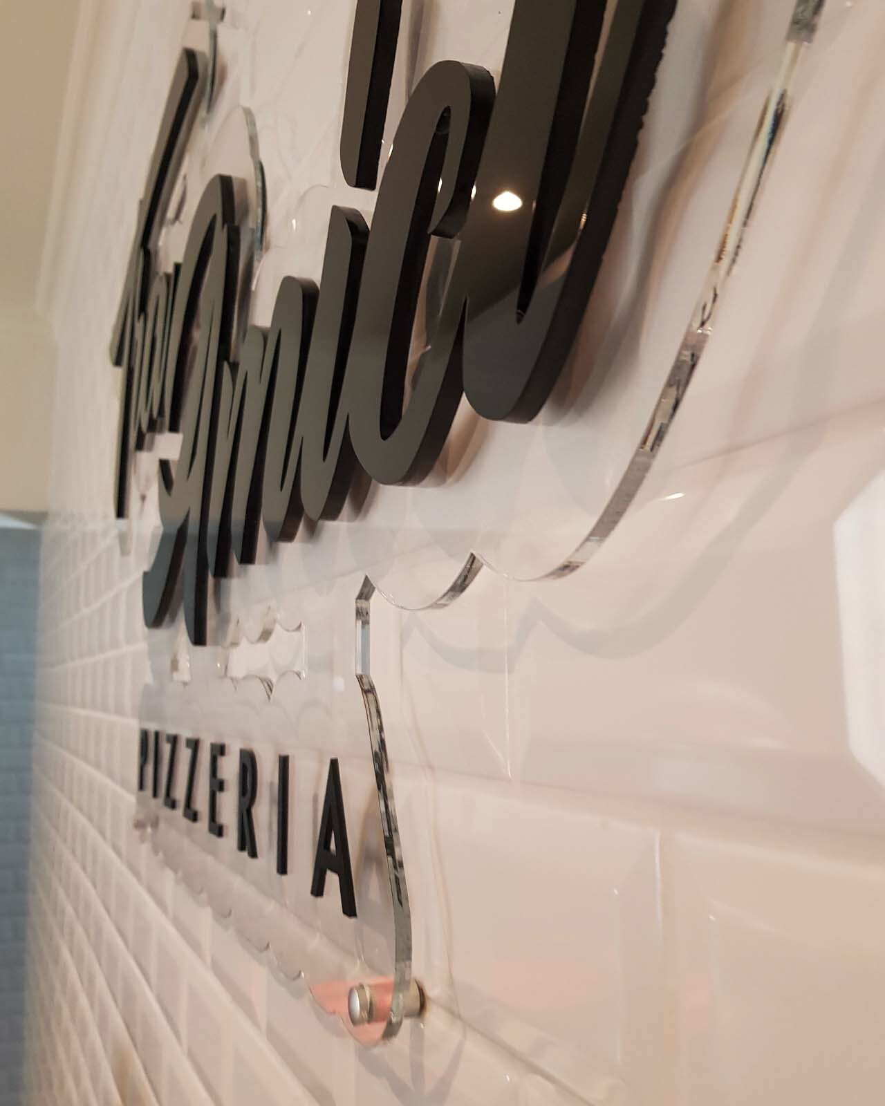 Belmont Atelier enseigne sur mesure et multi-supports